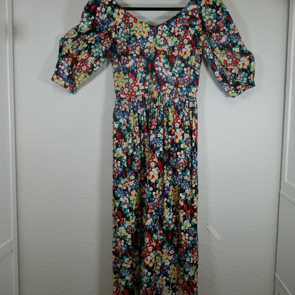 J. Christopher Vintage Floral Dress Short Sleeves Modest Pockets Size 6